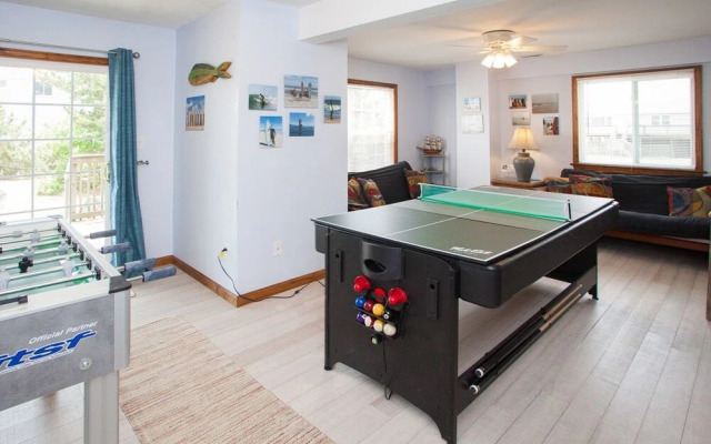 Blue Moon - 7 Br Home