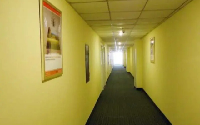 Hanting Jiudian Taixing Xinnengyuan Meishi Guangchang