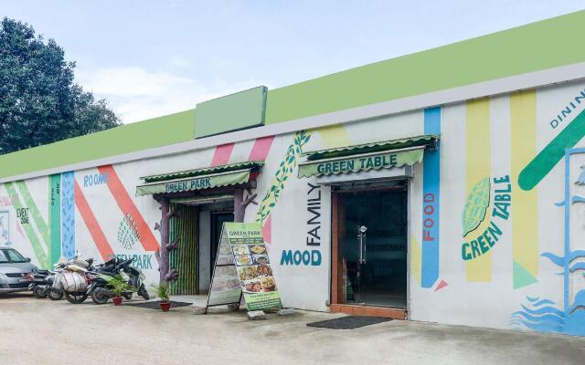 OYO 82143 Green Park Sapan