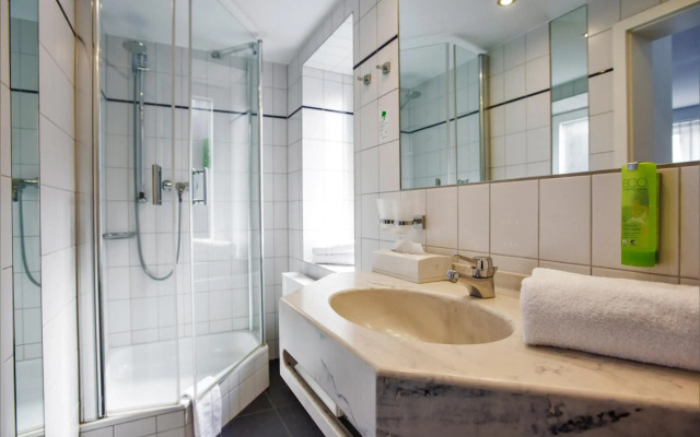 sevenDays Hotel BoardingHouse