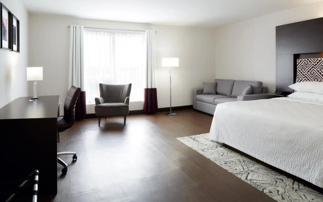 Four Points by Sheraton Levis Convention Centre