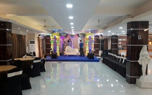 Hotel Akash Sarovar