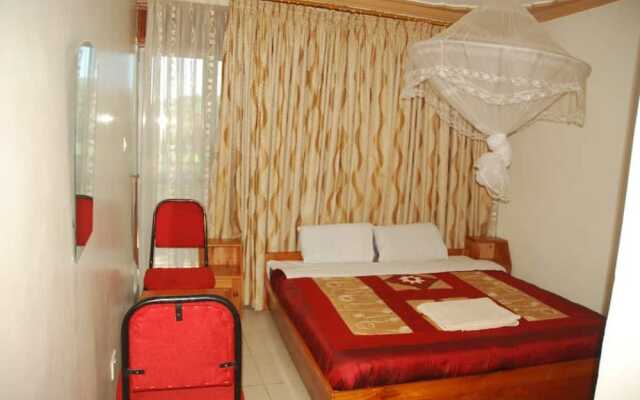 New Palm Royal Hotel
