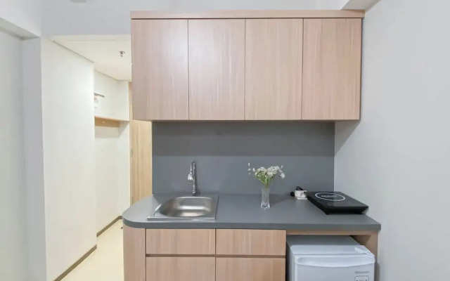 Affordable And Homey Studio Room At Meikarta Apartment