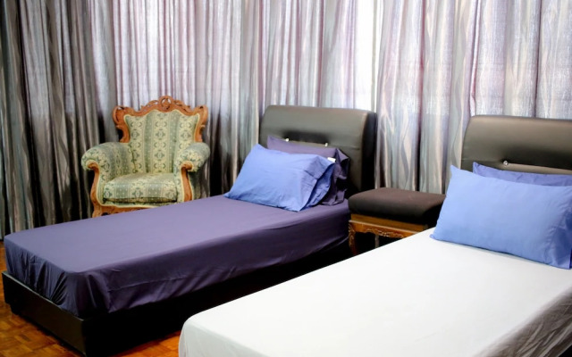 Sixteen Miami Batu Ferringhi