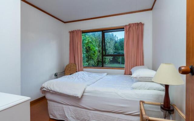 Talinga Ocean Views - Mangawhai Holiday Home