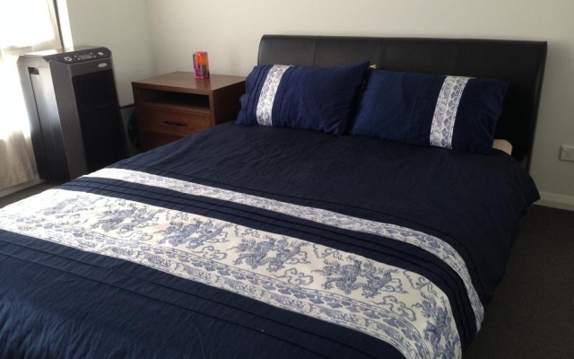 Yanchep Beach Townhouse – Guest Rooms – Yanchep