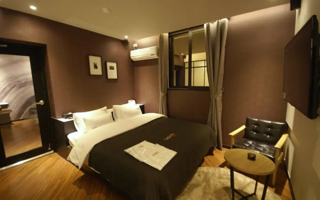 Busan Yeonsan Togok 2 Heaven