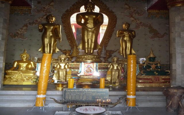 Klong Muang Inn