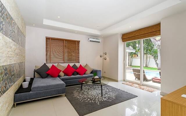 Luxury Pool Villa 44 3BR 6-8 persons