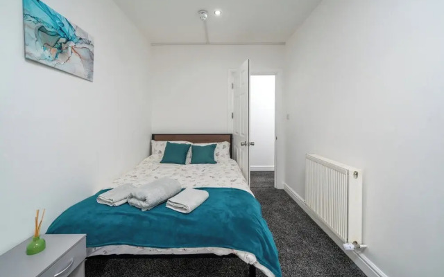 3bed/near Canning Town Stn/balcony/central Location