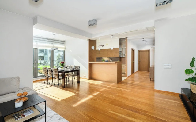 Lumina stylish apartment with parking