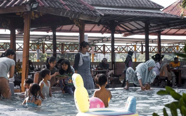 Mcm Hotel Wisata Bojonegoro