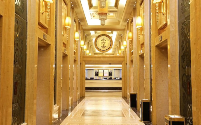 Royal Mediterranean Hotel