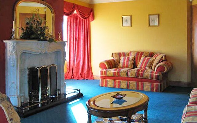 Tailors Lodge