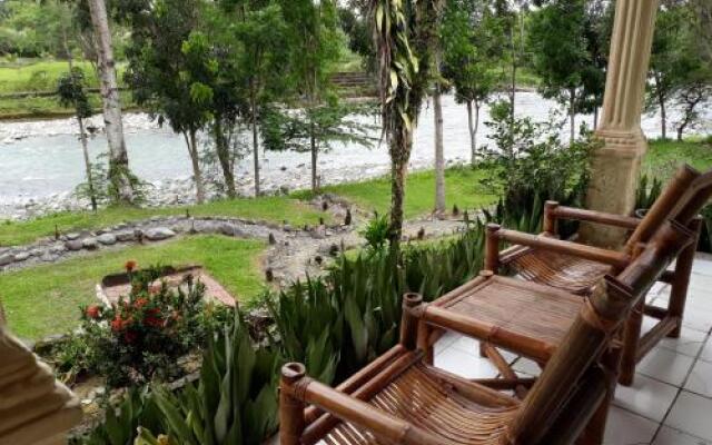 Batu Mandi Guest House Bukit Lawang