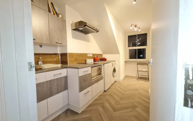 Grace Apartments - Living Spring 1