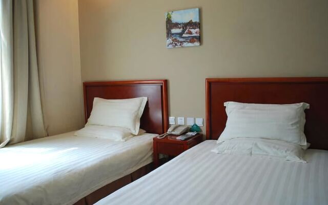 GreenTree Inn Chengdu Kuanzhai Alley RenMin Park Hotel