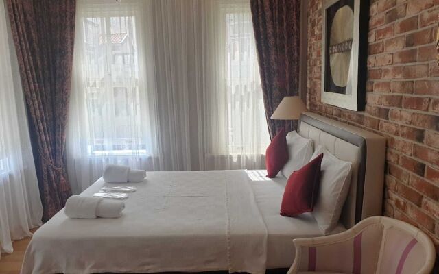 Bosphorus Bridge Hotel