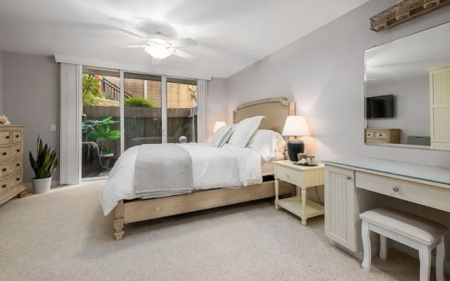 Ocean Facing Condo in Solana