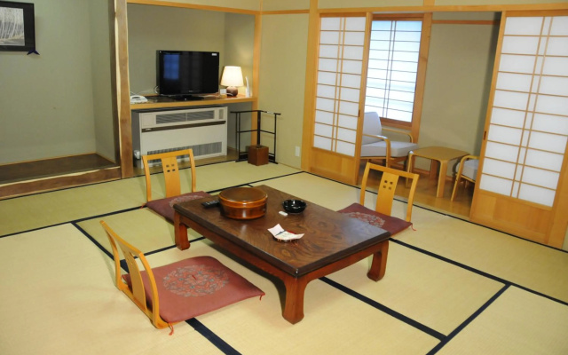 Onsen Yupopo – Guest Rooms – Semboku