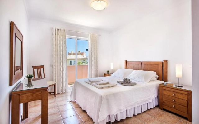 Jardim Da Meia Praia Hotel