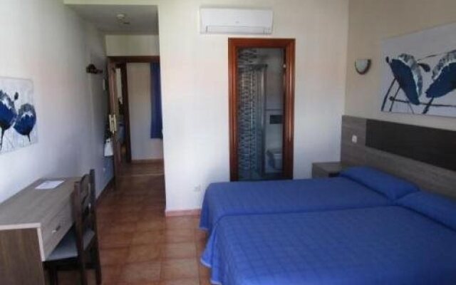 Hostal La Colonia