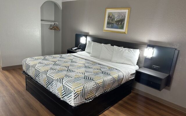 Motel 6 Alvarado, TX