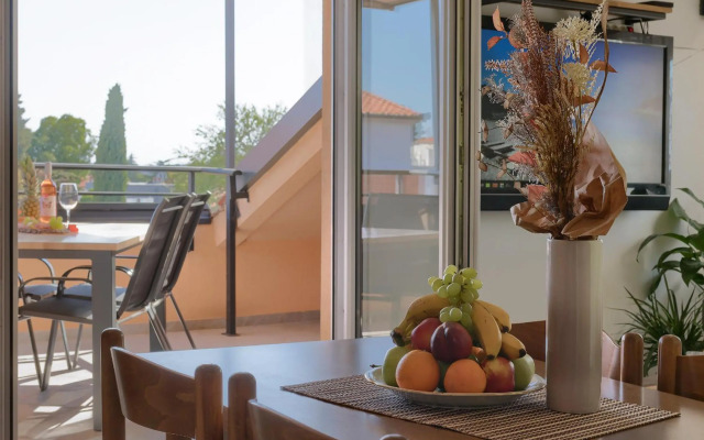 Apartment Ari - Pula, cozy with roof terrace