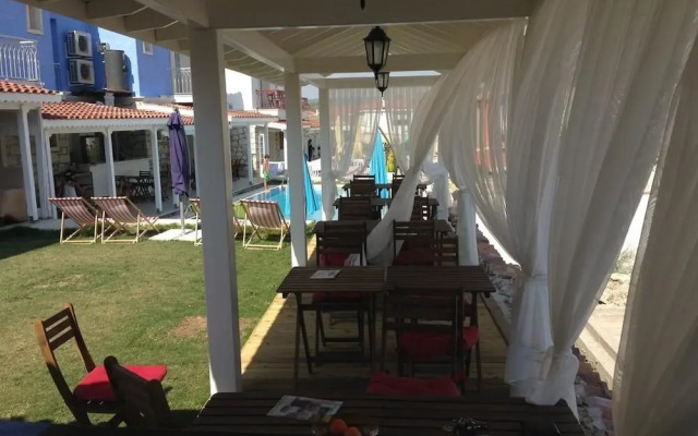 Alacati Alaris Otel