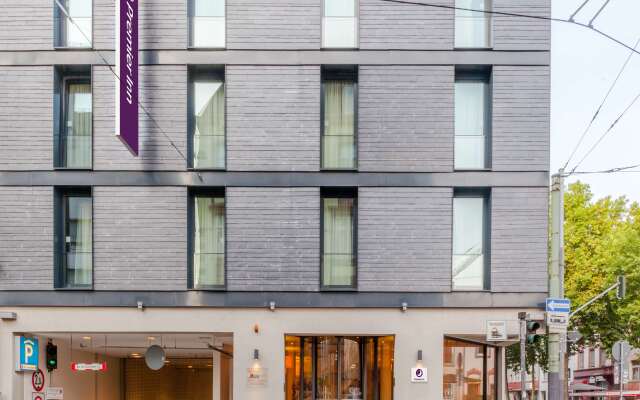 Отель Premier Inn Frankfurt City Europaviertel