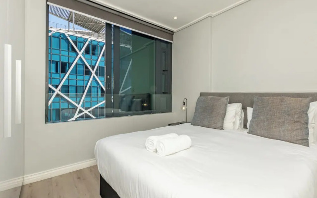 16 On Bree Executive Apartment