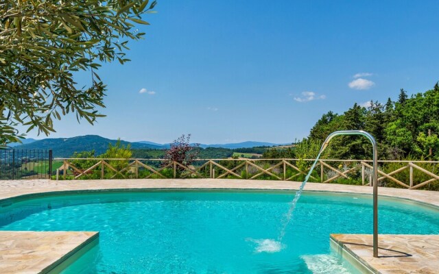 Charismatic Holiday Home in Montone With Private Pool