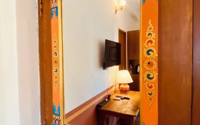 Three Jewels Boutique Hotel