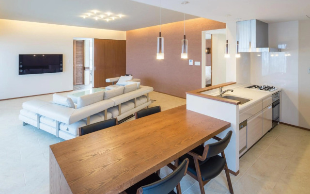 Condominium T-Room