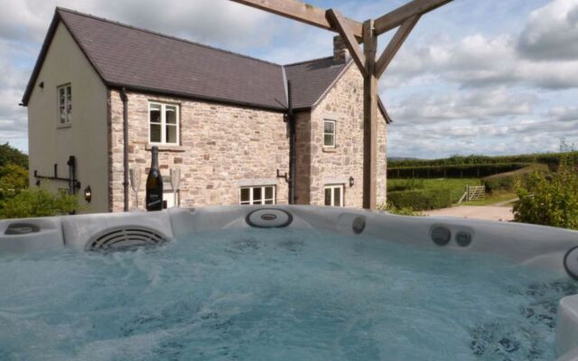 House Ty Cefn Ruthin