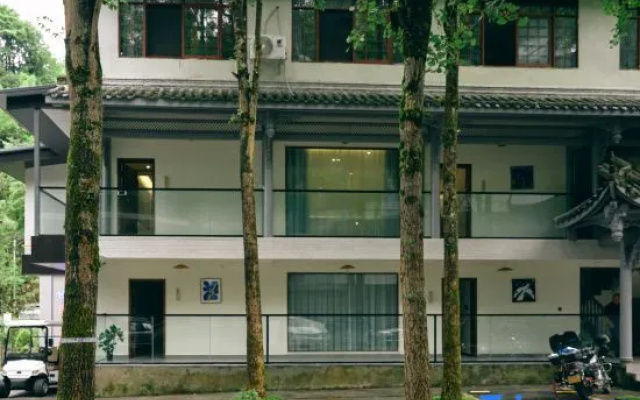 Wow. Wenxi Wawu Private Hot Spring Homestay – Exterior – Chengdu