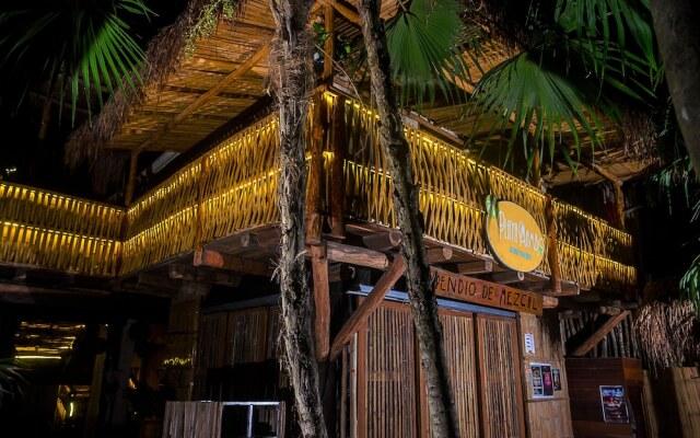 Hostel Bambu Gran Palas And Cenote