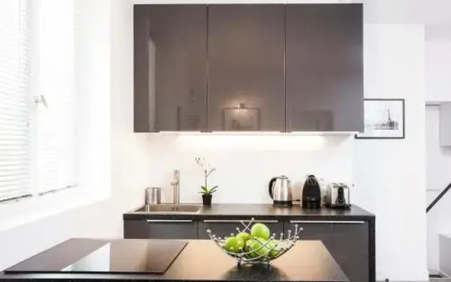 Quiet Apartment in the Center of Paris