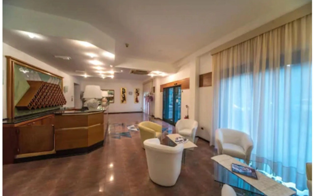 New Petit Hotel