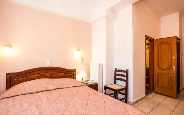 814 Mirina - 1 Br Hotel Room