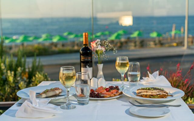 Pearl Seabreeze Suites