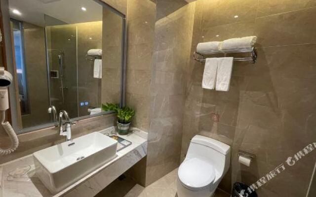 Vienna Classic Hotel (Xinxing Yanjiang South Road)