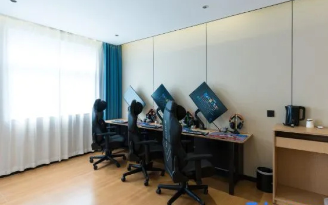 M Esports Hotel (Taiyuan Liuxiang Zhonglou Street Branch)