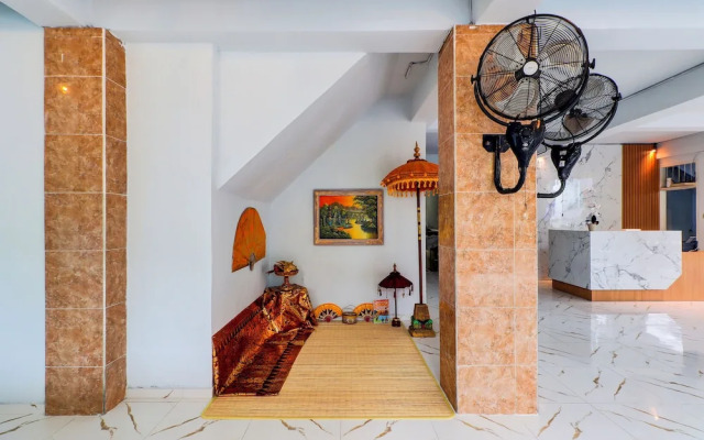 Townhouse Oak Legian Near Legian Beach Formerly Sayang Maha Merta