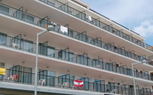 Planet One Hotel