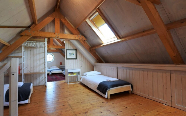 Spacious Holiday Home in Kaag with Garden