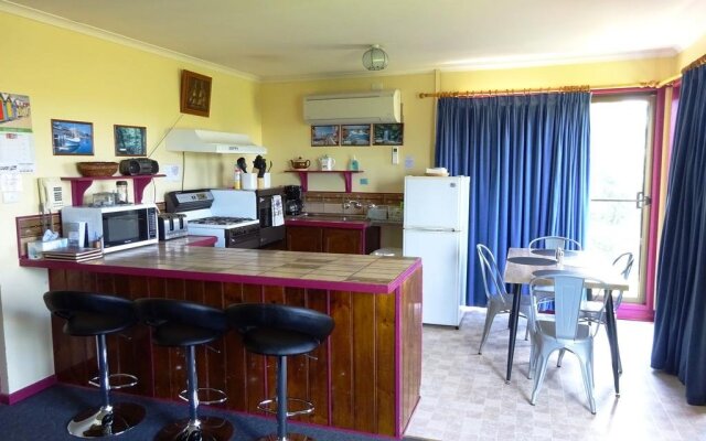 Cobden Crest Cottages