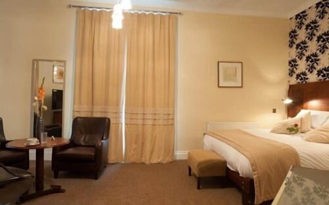 Town House Rooms