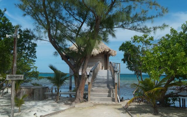 Thatch Caye, a Muy'Ono Resort